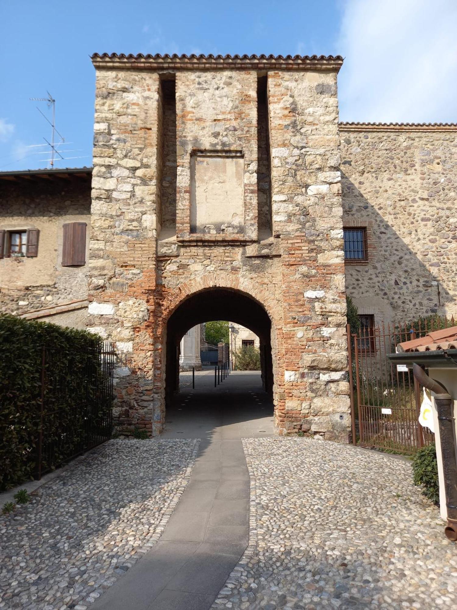 Апартаменты La Corte Del Bona - Vicino Alle Cantine E A Circa 15 Minuti Dal Lago Di Iseo - Эрбуско Экстерьер фото